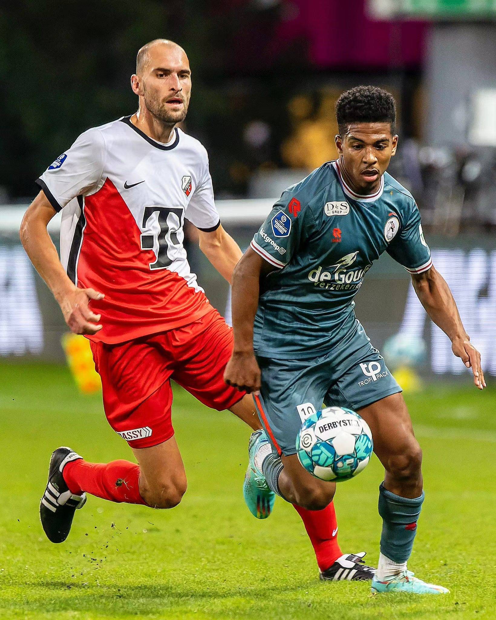 次受到伤病 次受到伤病